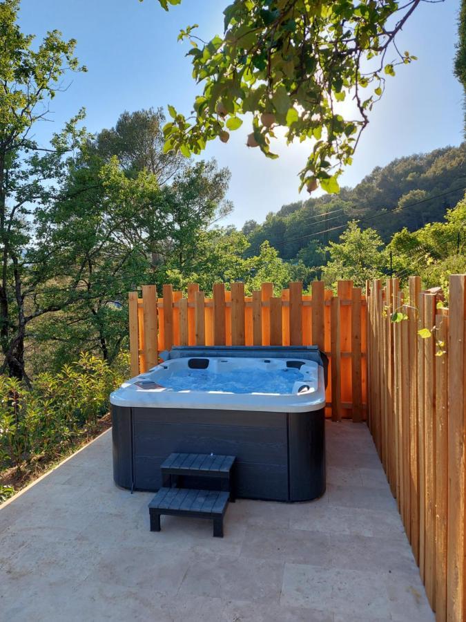 Maison A La Campagne Avec Spa Et Piscine Туррет-сюр-Лу Экстерьер фото